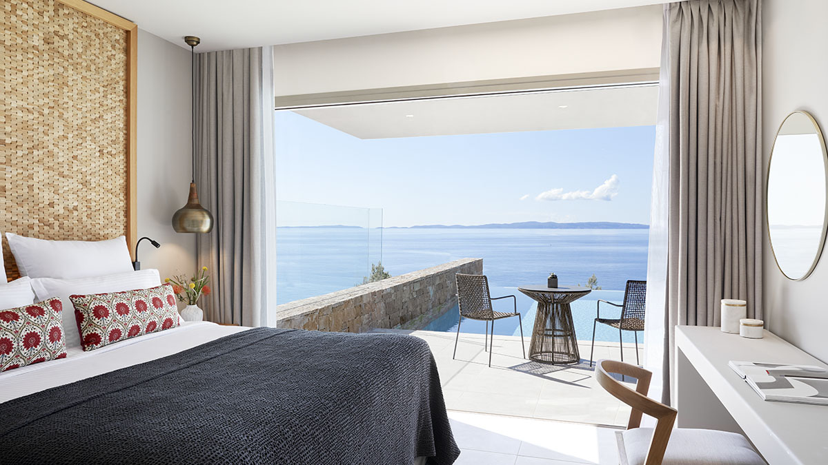 Family Suite 1Bedroom Swim Up Sea View 